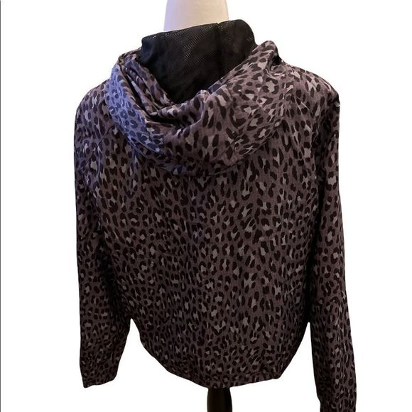 Leopard light weight jacket - Picture 2 of 2